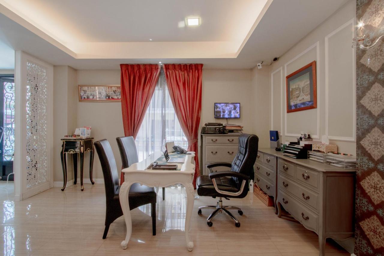 The Star Of Sathorn Hotel Bangkok Bagian luar foto